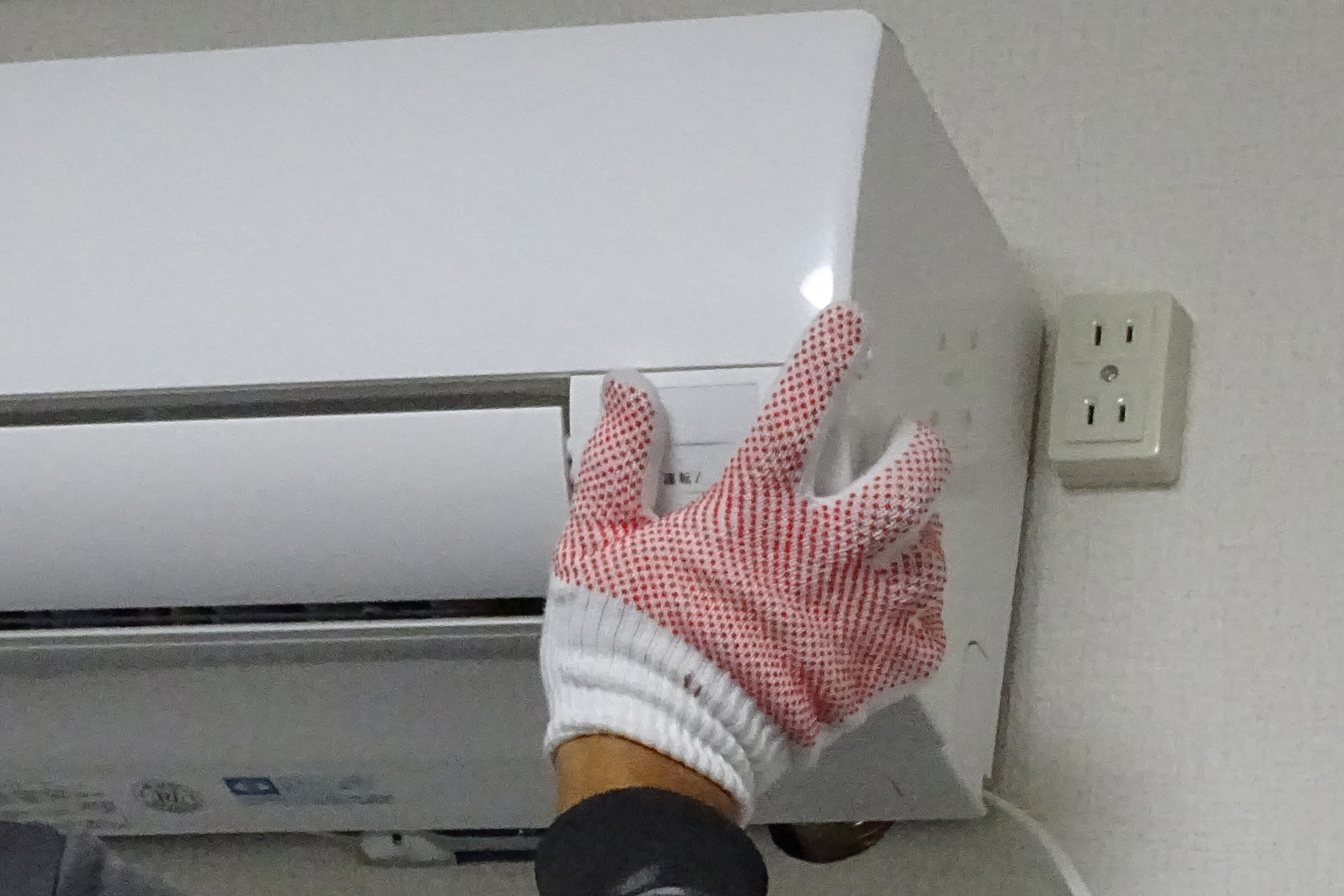 外壁も室内も美しく♪＼エアコンクリーニング特典／の写真